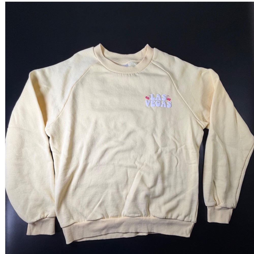 Las Vegas Souvenir Sweatshirt Yellow Puff Print Cheries Crewneck Medium K13